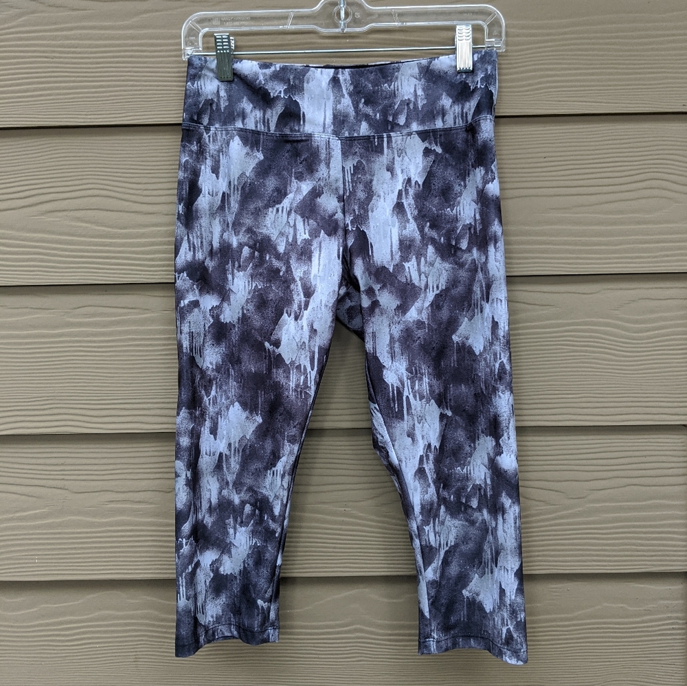 Yoga Capri's